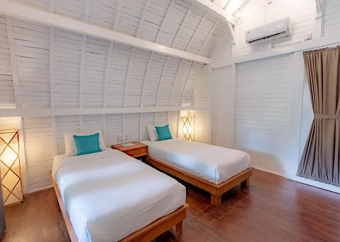 Hotel Elysium Bingin 3*