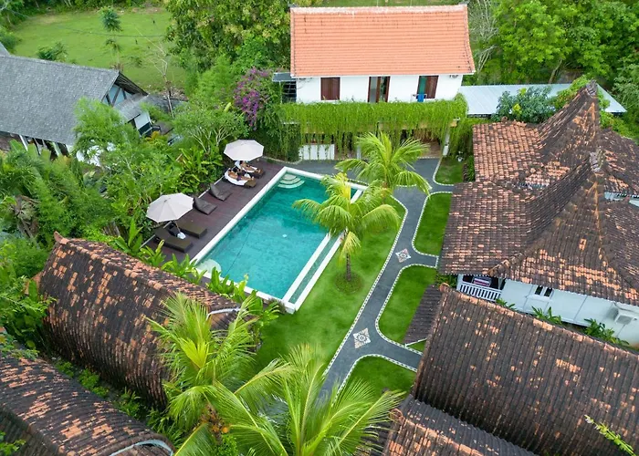 Elysium Bingin Hotel 3*