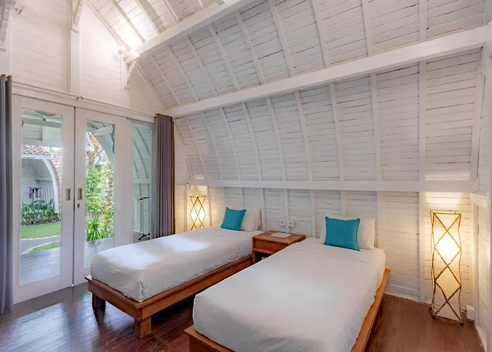 Hotel Elysium Bingin 3*
