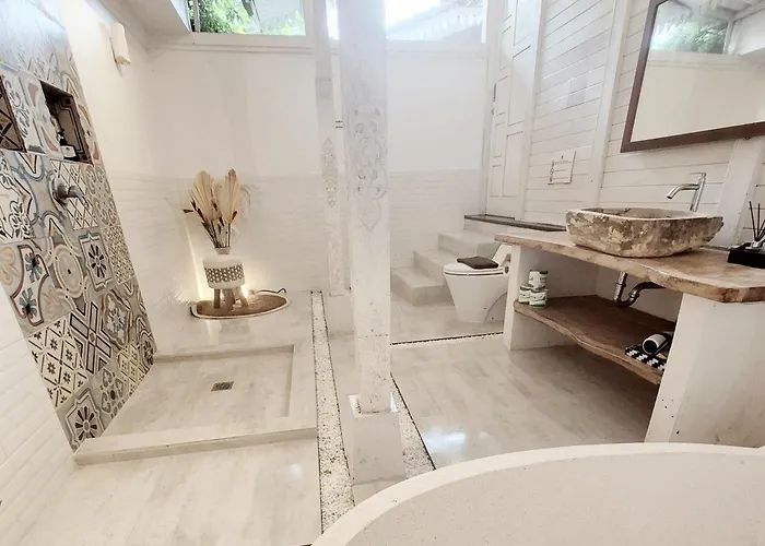 Elysium Bingin #5mins Walk To Alchemy,bamboo Fitness, Mexicola 3* Uluwatu